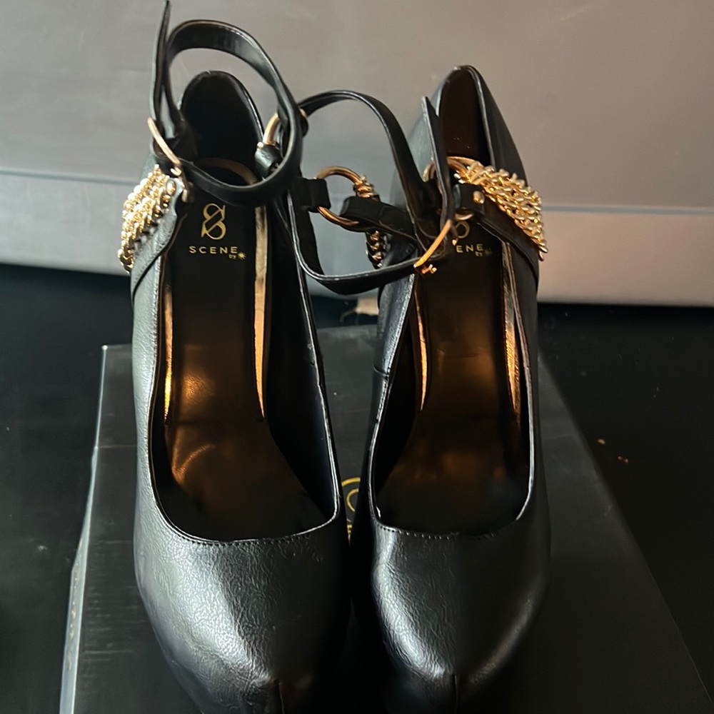 Black Heel with Gold